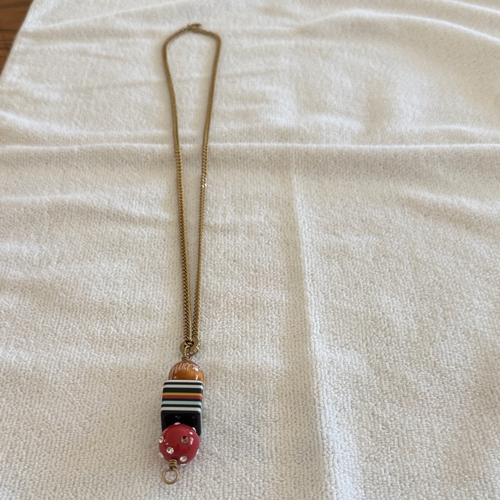 Elegant Gold and Red Pendant Necklace